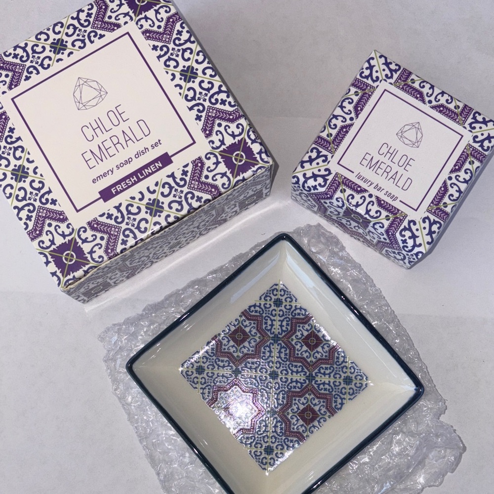 Chloe Emerald Blue and White Soap Dish Set